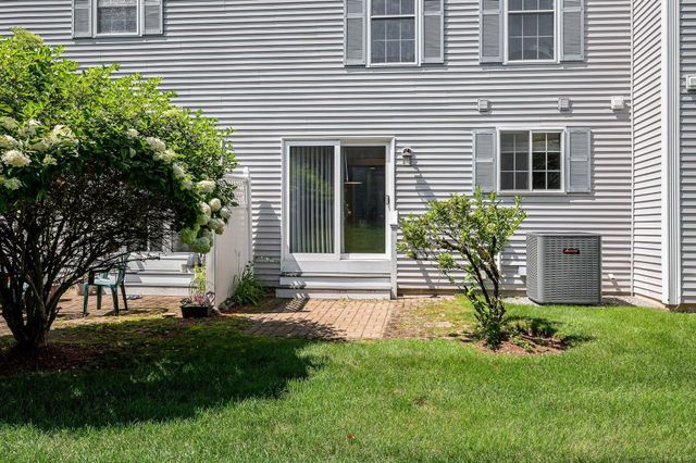 4 Georgetowne 4, Nashua, NH 03062