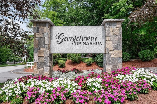 4 Georgetowne 4, Nashua, NH 03062