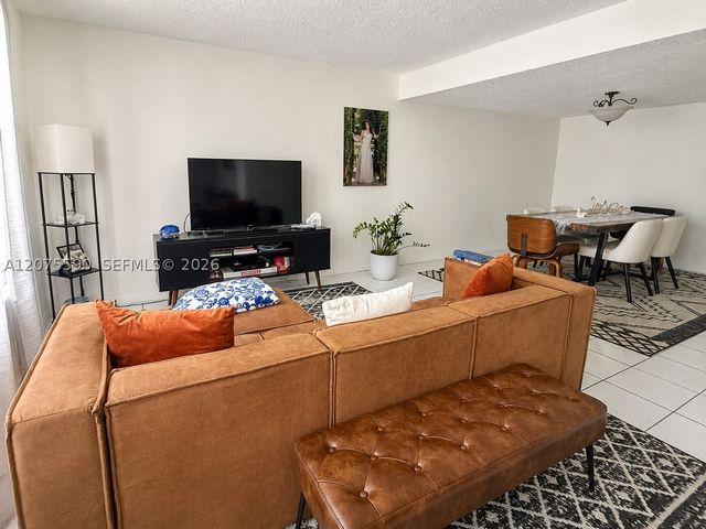 14107 SW 66th St D7, Miami, FL 33183