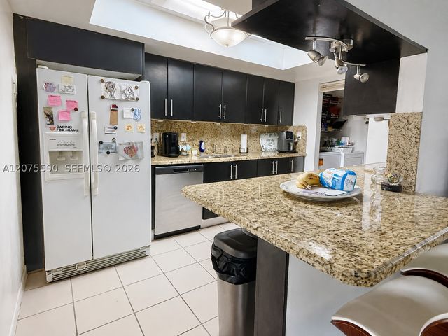 14107 SW 66th St D7, Miami, FL 33183