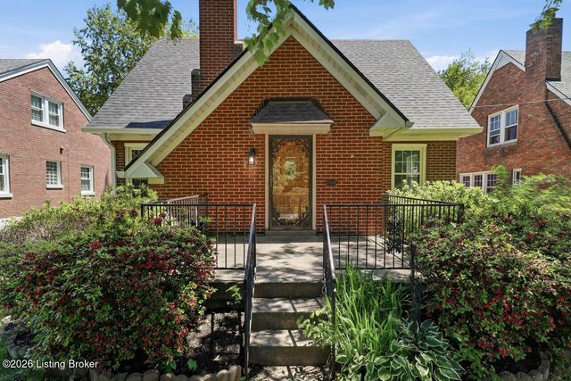 4625 Southcrest Dr, Louisville, KY 40215