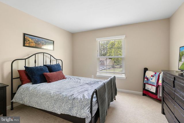 3587 LIONS FIELD ROAD, Triangle, VA 22172