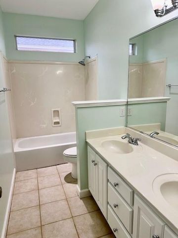 1997 Bradshire Drive, Mobile, AL 36695