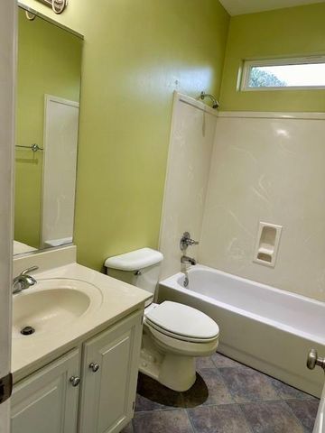 1997 Bradshire Drive, Mobile, AL 36695