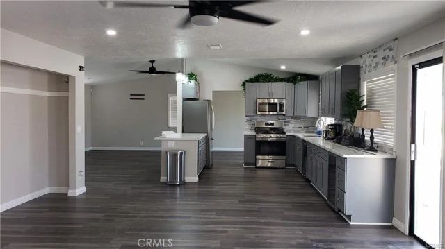 27609 Silver Lakes, Helendale, CA 92342