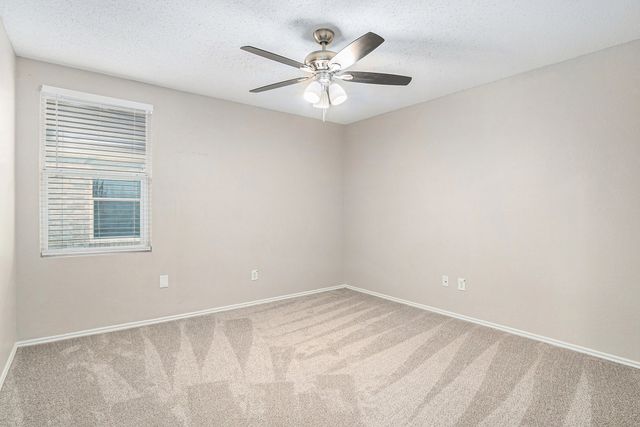 936 Rose Crystal Way, Fort Worth, TX 76179