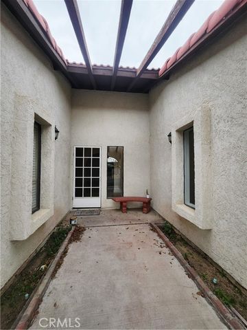 12850 Bermuda Dunes Drive, Victorville, CA 92395