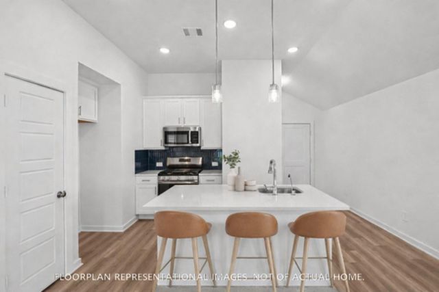 1010 Garnet Star Drive, La Marque, TX 77568