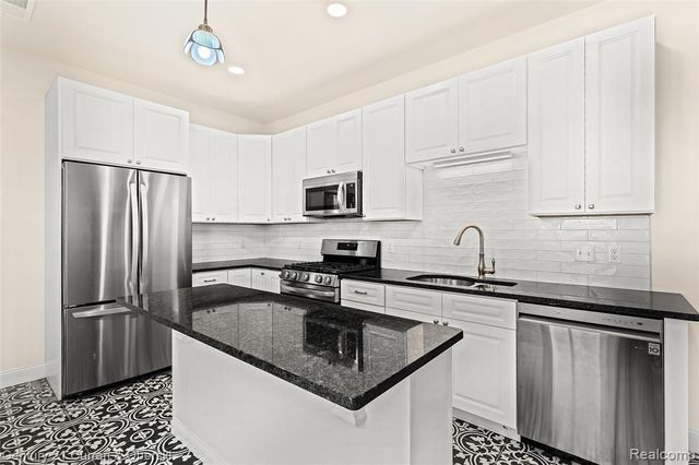410 E Main Street, Northville, MI 48167