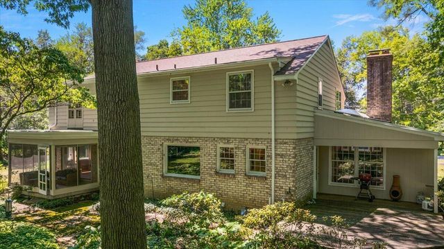 1354 Cornell Avenue SE, Grand Rapids, MI 49506