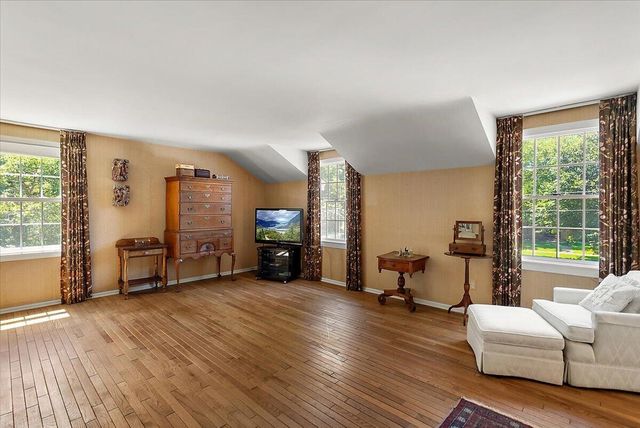 1354 Cornell Avenue SE, Grand Rapids, MI 49506