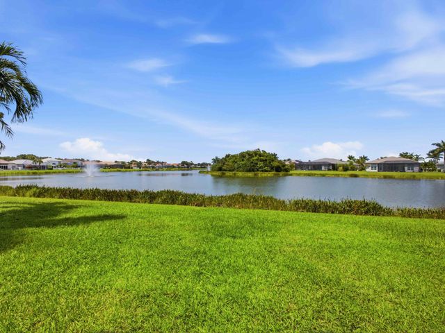 7723 Monarch Court, Delray Beach, FL 33446
