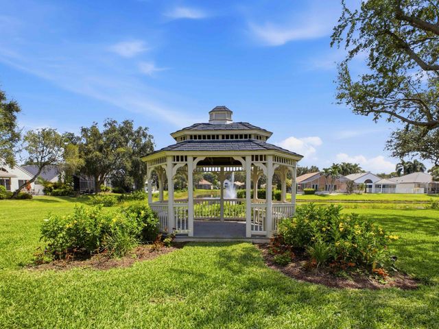 7723 Monarch Court, Delray Beach, FL 33446