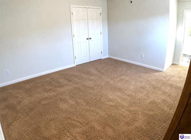 215 Blue Ridge Way, Vine Grove, KY 40175