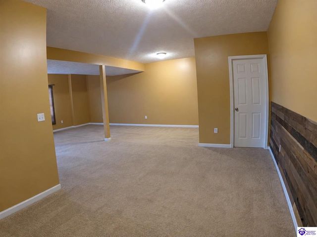 215 Blue Ridge Way, Vine Grove, KY 40175