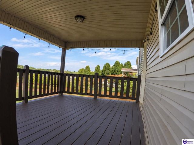 215 Blue Ridge Way, Vine Grove, KY 40175
