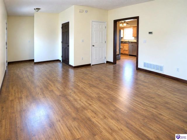 215 Blue Ridge Way, Vine Grove, KY 40175