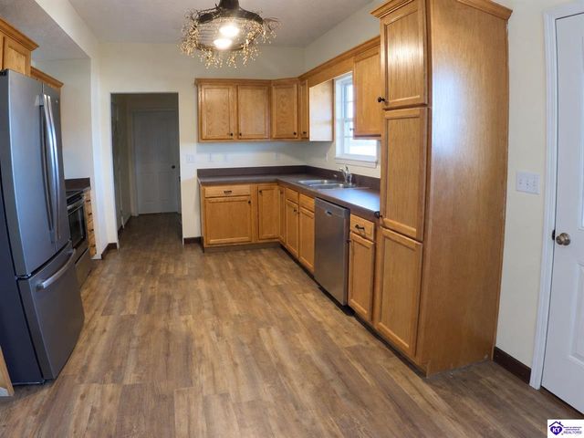 215 Blue Ridge Way, Vine Grove, KY 40175