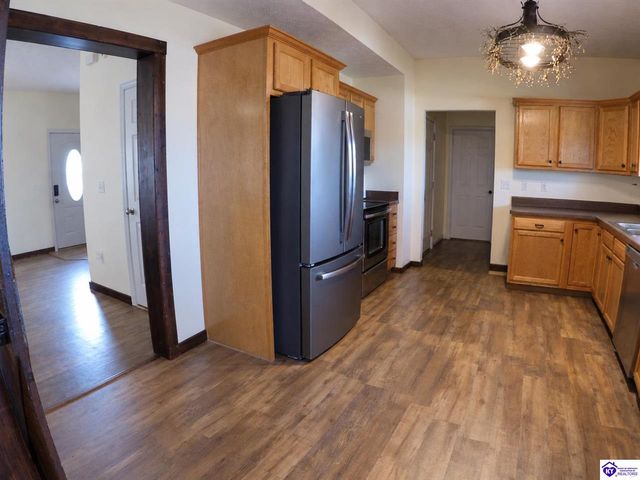 215 Blue Ridge Way, Vine Grove, KY 40175