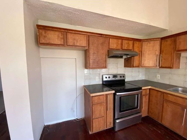 236 Adelaide Drive, Cleveland, TX 77327