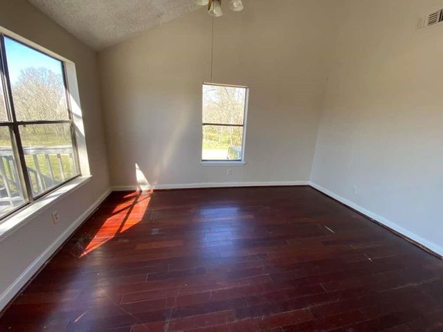 236 Adelaide Drive, Cleveland, TX 77327