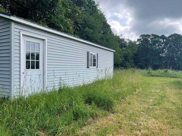 08 Tipsico Lake, Highland, MI 48357