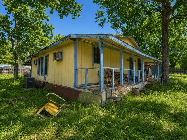 108 Blackfoot Drive, Mabank, TX 75156