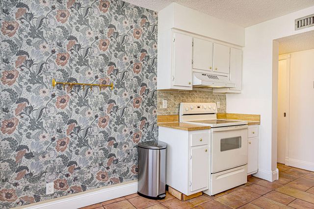 2455 Lindell Boulevard 3211, Delray Beach, FL 33444