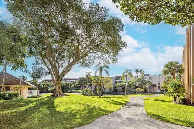 2455 Lindell Boulevard 3211, Delray Beach, FL 33444