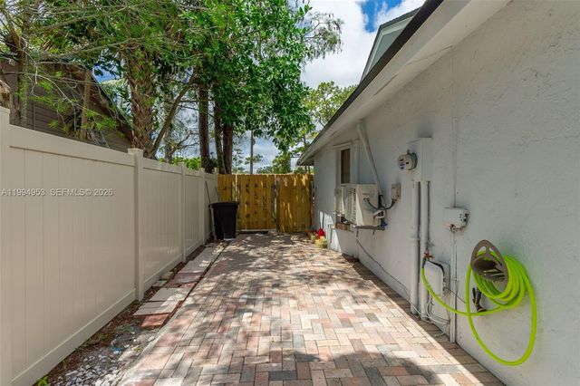 13976 Aster Ave, Wellington, FL 33414