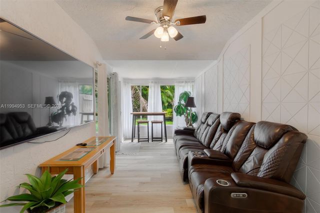 13976 Aster Ave, Wellington, FL 33414