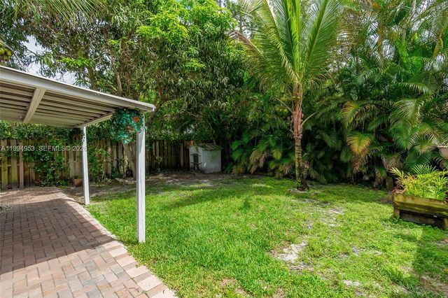 13976 Aster Ave, Wellington, FL 33414