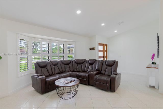 13976 Aster Ave, Wellington, FL 33414