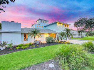 205 Coquina Ave, St Augustine, FL 32080