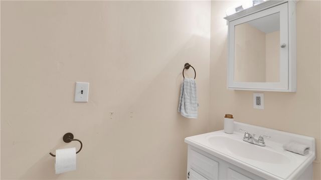 1988 State Route 14, Phelps, NY 14456