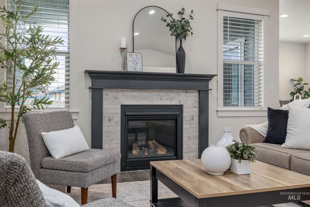 7565 W Itasco Dr, Boise, ID 83709