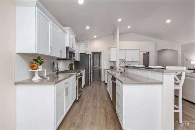 7565 W Itasco Dr, Boise, ID 83709