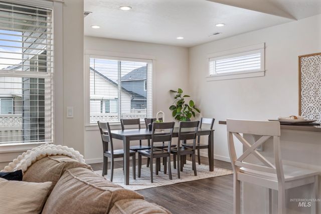 7565 W Itasco Dr, Boise, ID 83709