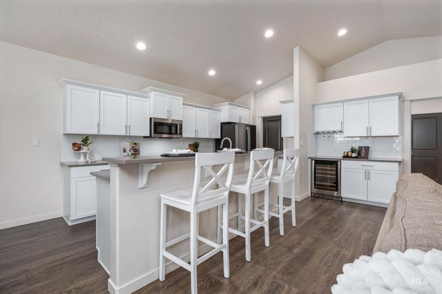 7565 W Itasco Dr, Boise, ID 83709