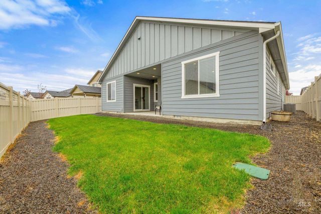 7565 W Itasco Dr, Boise, ID 83709