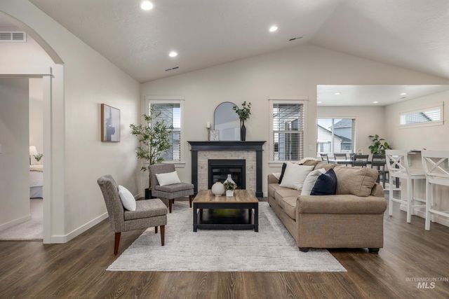 7565 W Itasco Dr, Boise, ID 83709