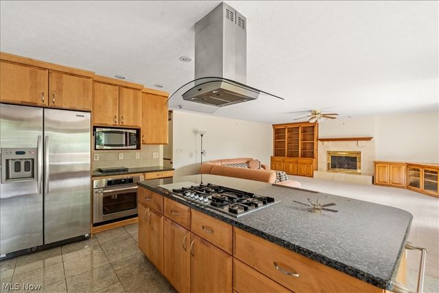 1405 Greenmont Hills Drive, Vienna, WV 26105
