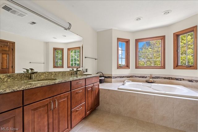 1405 Greenmont Hills Drive, Vienna, WV 26105