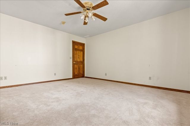 1405 Greenmont Hills Drive, Vienna, WV 26105