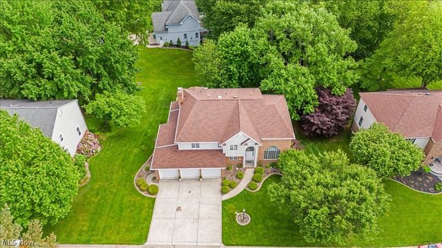 1405 Greenmont Hills Drive, Vienna, WV 26105