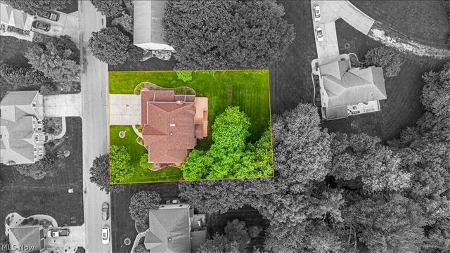 1405 Greenmont Hills Drive, Vienna, WV 26105