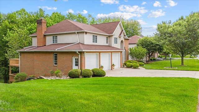 1405 Greenmont Hills Drive, Vienna, WV 26105