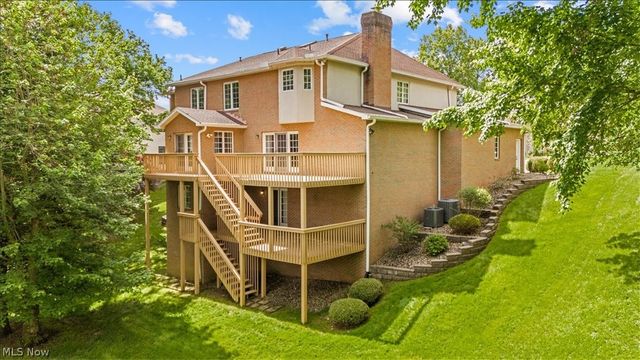 1405 Greenmont Hills Drive, Vienna, WV 26105
