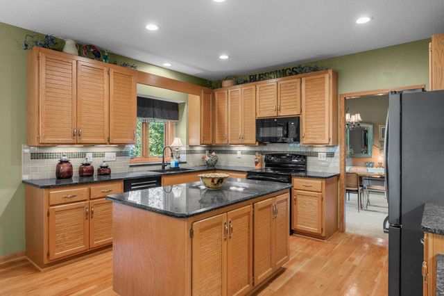 14178 Mccoy Court, Eden Prairie, MN 55347