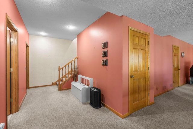 14178 Mccoy Court, Eden Prairie, MN 55347